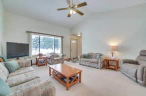 Cozy Mancelona Home Ski, Golf and Snowmobile!